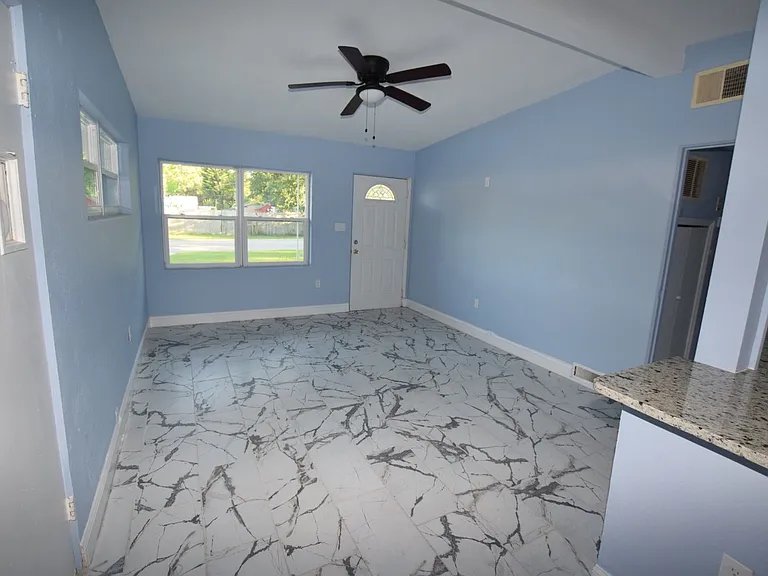 2637 Healy Dr — Photo 10