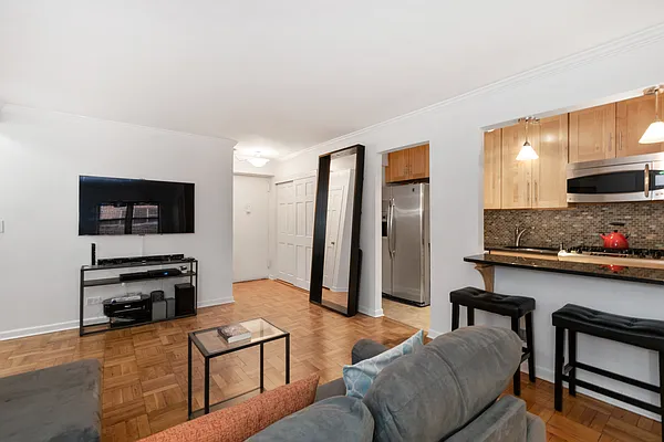 Sold by Douglas Elliman | media 15