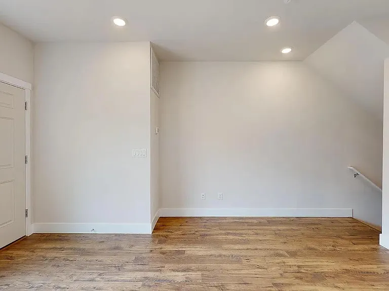 15992 NW Hosmer Ln — Photo 21
