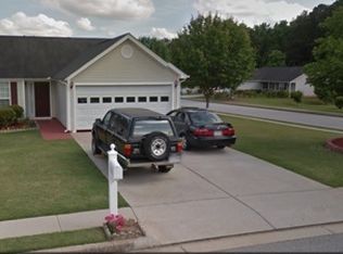 490 Amelia Grove Ln, Lawrenceville, GA 30045