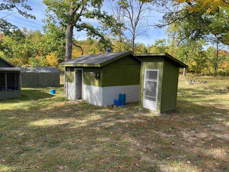 N Skunk Hollow Trl, Barton City, MI 48705 Zillow