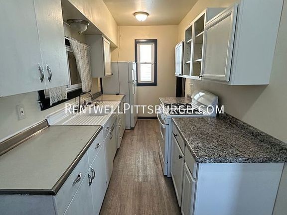 3rd image of 1093 Dohrman St
