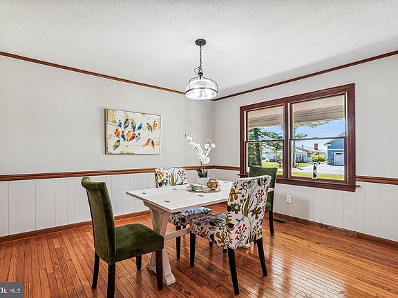 5th image of 609 Bay Dr