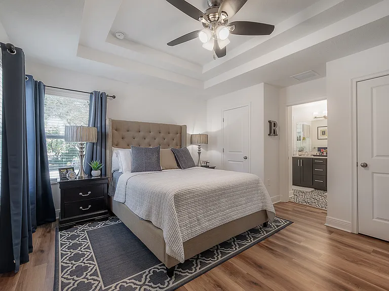 1714 E Lambright St — Photo 29