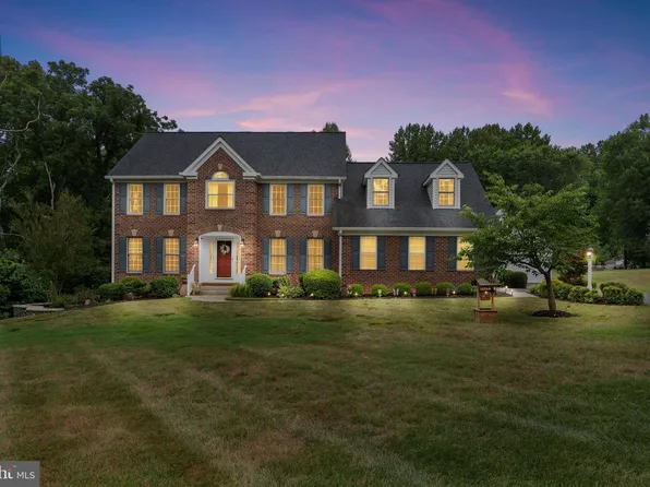1110 Somerset Ln, Owings, MD 20736