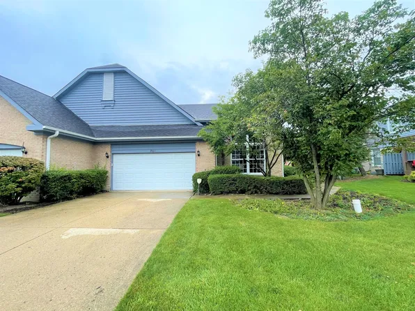 301 Collin Cir, Bloomingdale, IL 60108