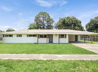 204 Maple Dr, Lafayette, LA 70506