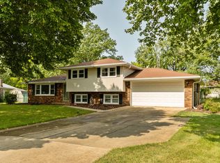 18730 S Craig Ct, Mokena, IL 60448