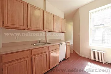 Rented by R New York