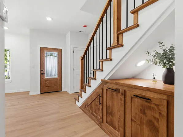 211 Brinkerhoff St, Moberly, MO 65270