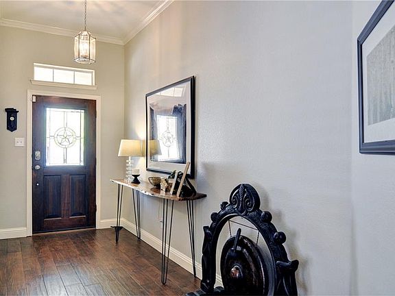 3rd image of 5905 Paloma Blanca Dr