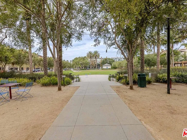 6020 Seabluff Dr #302 — Photo 48