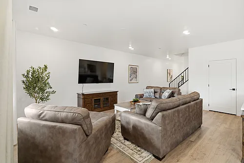 1709 S Ripple Rock Dr #ID1373713P Photo 1