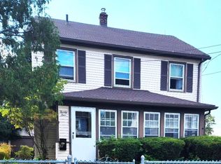 24 Moore St, Manchester, CT 06040