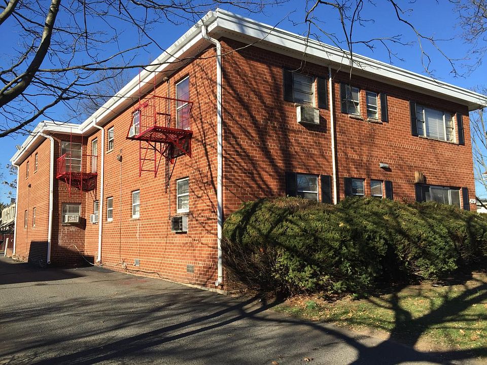 Garden Apartments - with porch
