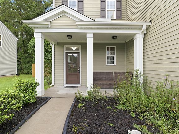 4th image of 131 Stoney Creek Way