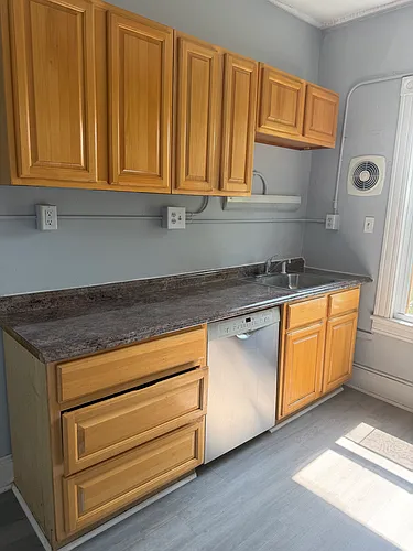 344 W Grand Ave #2L Photo 1