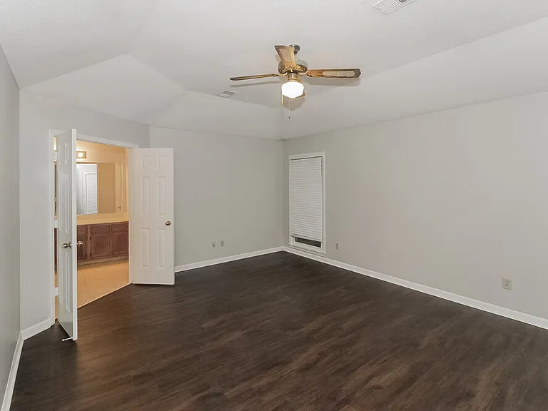 8367 Stavenger Cv — Photo 8