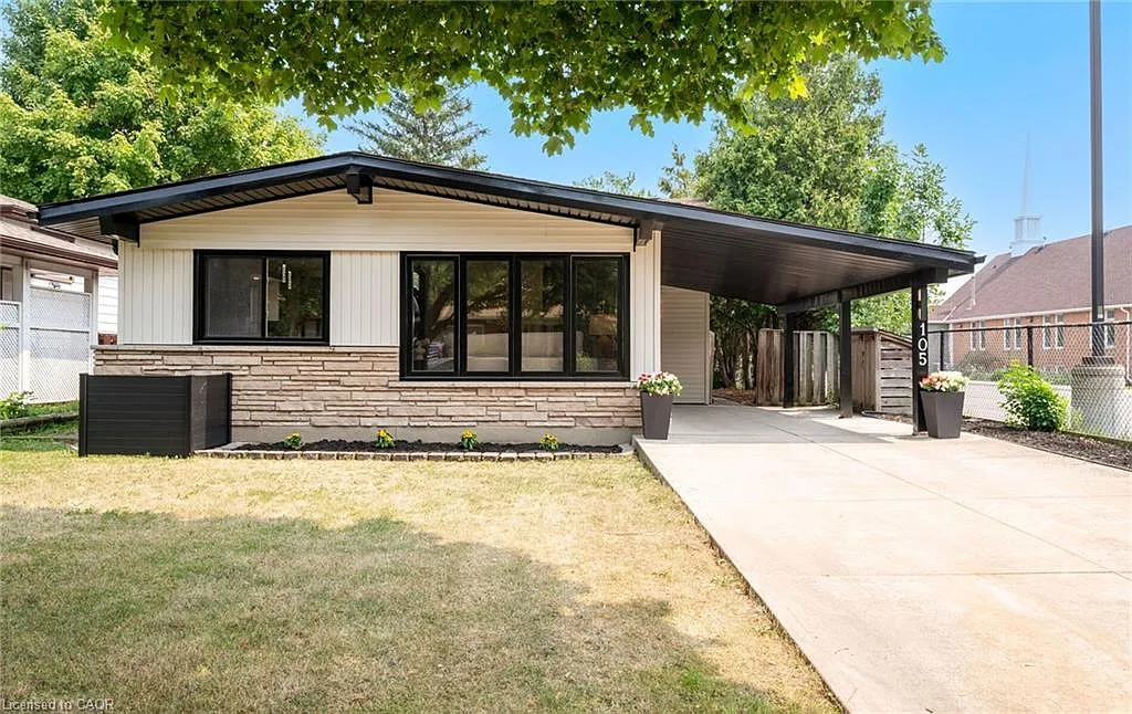 105 Lilacside Dr photo 1