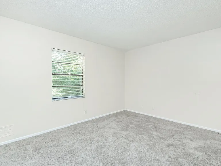 Grand Oaks — Photo 28