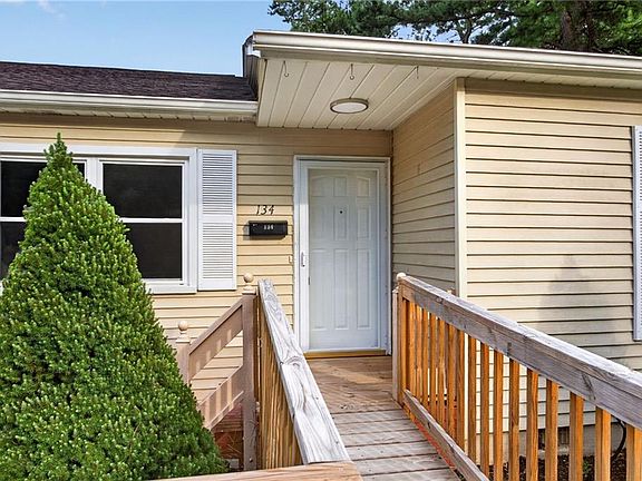2nd image of 134 Tuckahoe Dr