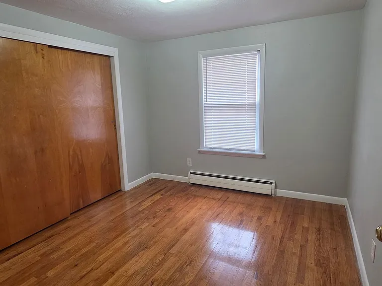 4415 Columbus Ave — Photo 9