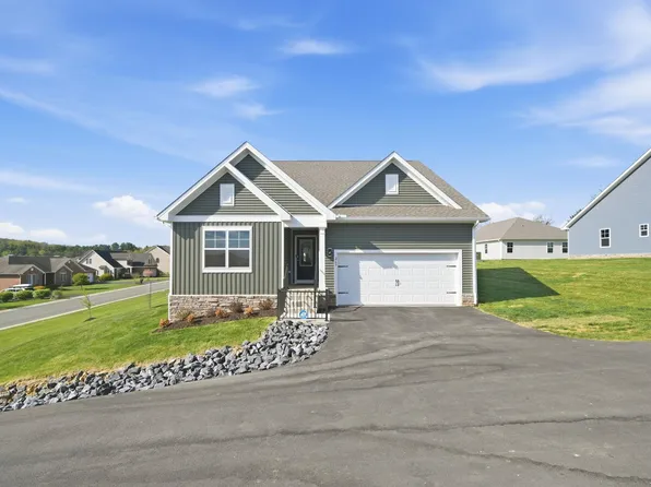 263 Heather Ln, Staunton, VA 24401
