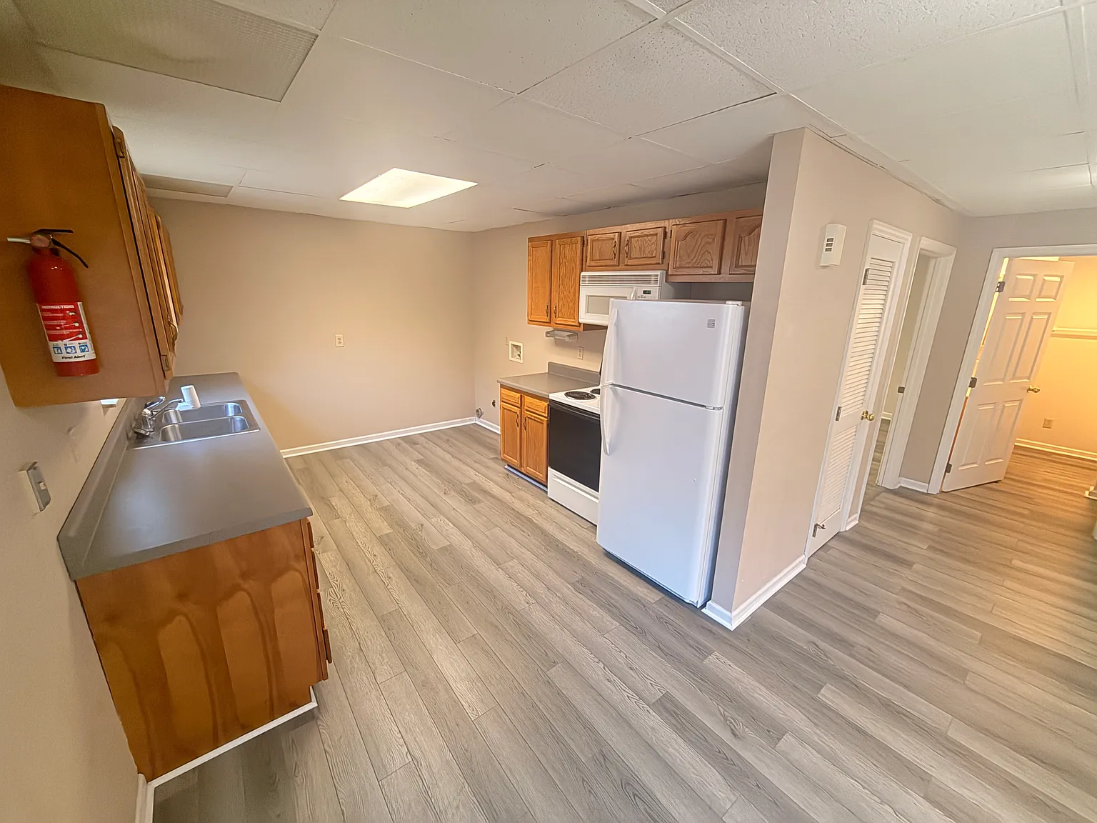 2 bed, 900 sqft, $1,000 — Photo 3