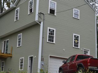 3 Aurora St, Worcester, MA 01607