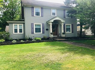 528 E Riddle Ave, Ravenna, OH 44266