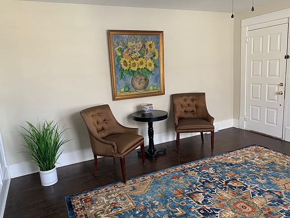 5th image of 1026 W Gramercy Pl #2