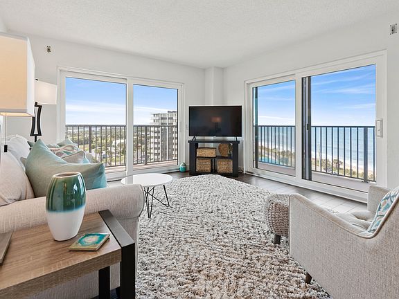 Living room with 270 degree view