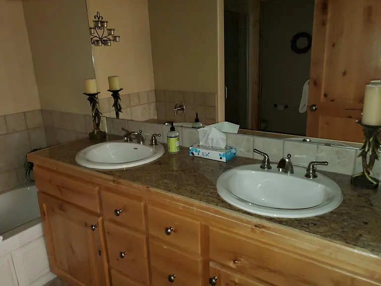 5949 N Market St #G — Photo 11