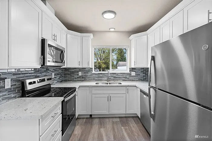 5110 Boston Harbor Rd NE — Photo 1