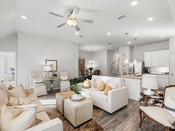 5th image of 3304 Macaw Rd