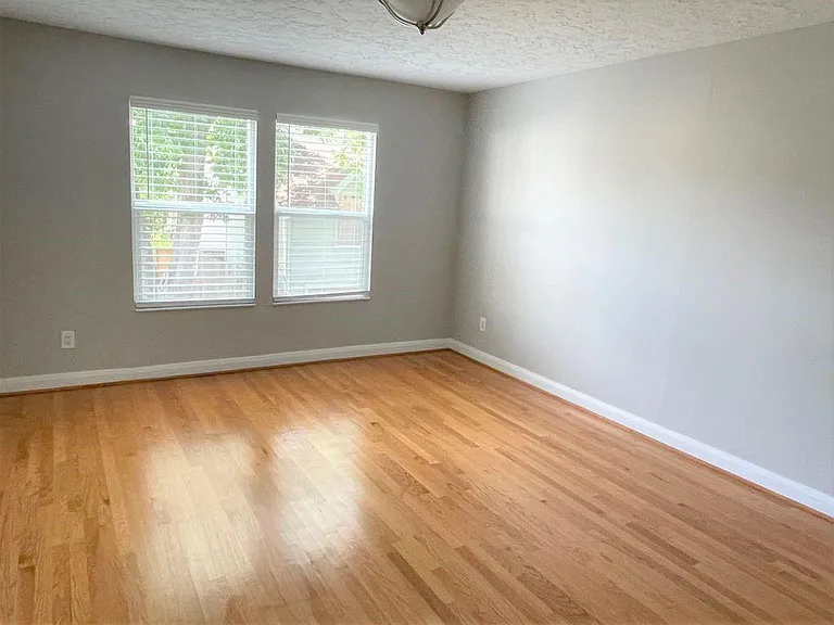 3605 Plumb St — Photo 21