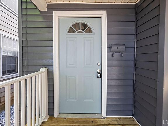 4th image of 417 Taylor St