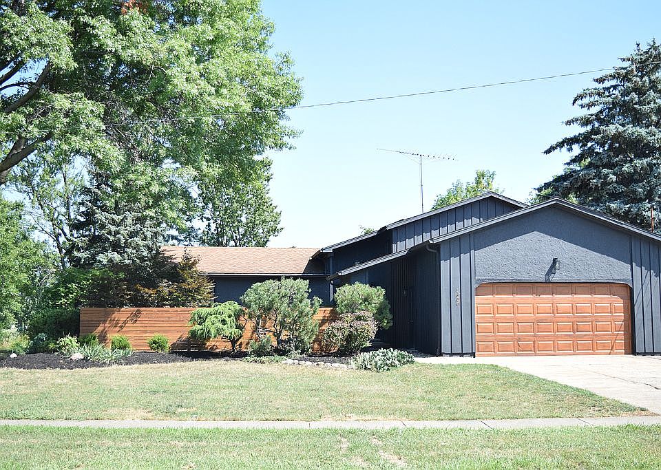1st image of 1600 W 35th St
