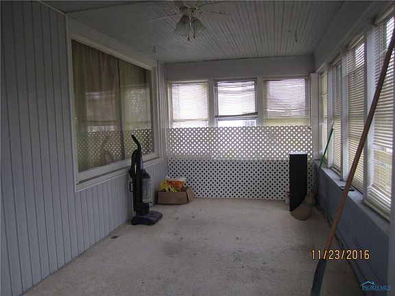 Porch, Front, Enclosed