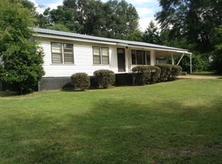 7 Wildwood Dr, Phenix City, AL 36869