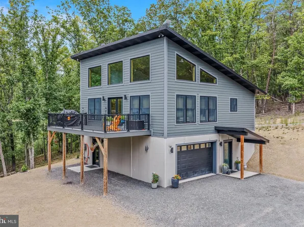 7504 Ashton Woods Dr, Moorefield, WV 26836