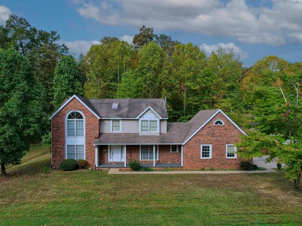 101 Bluebird Dr, Russell, KY 41169