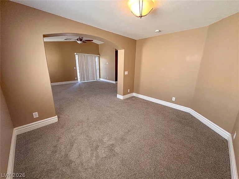 142 Castle Course Ave — Photo 37
