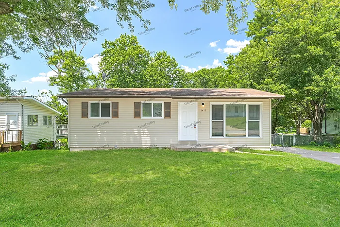 1417 Moran Dr — Photo 1