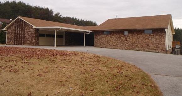 1st image of 308 Armstrong Dr