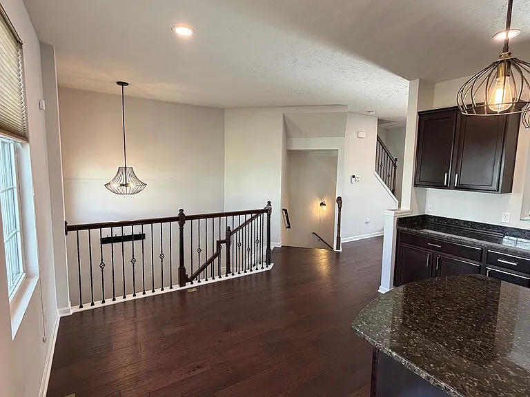 5975 N Pointe Dr — Photo 5