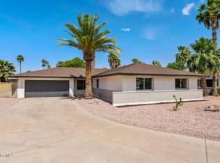 498 S Villa Nueva Dr, Litchfield Park, AZ 85340