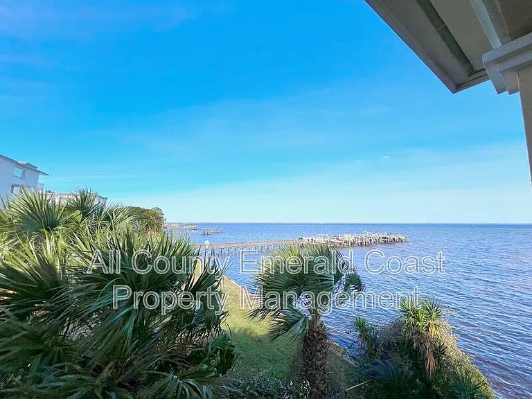 420 Oak Harbour Ln #201 — Photo 38