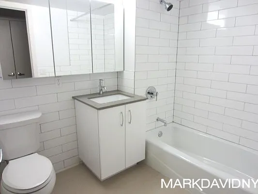 Rented by Mark David | media 17