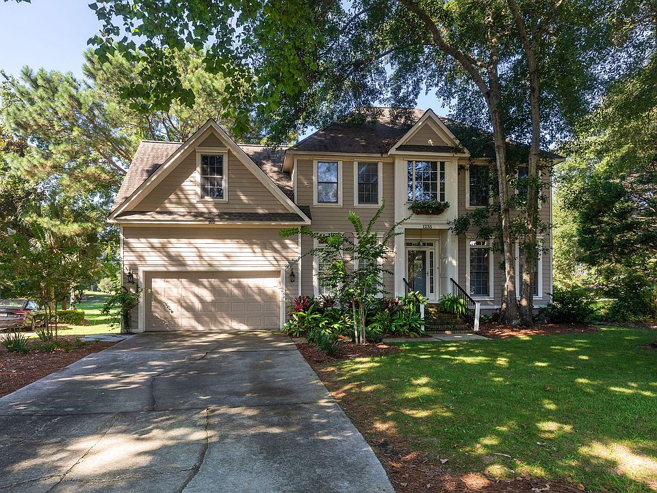 2nd image of 1235 Oak Hill Ter